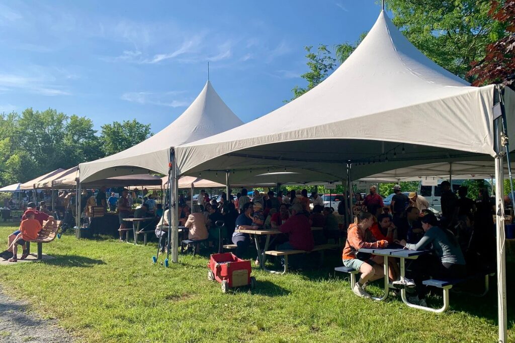 Retour du Marché du belvédère à Saint-Joachim-de-Courval ce 2 juillet