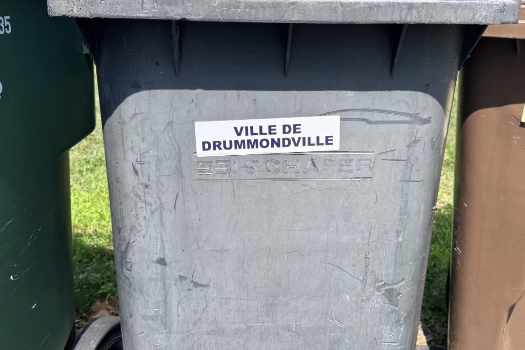 Identification des bacs gris roulants : des précisions de la Ville de Drummondville