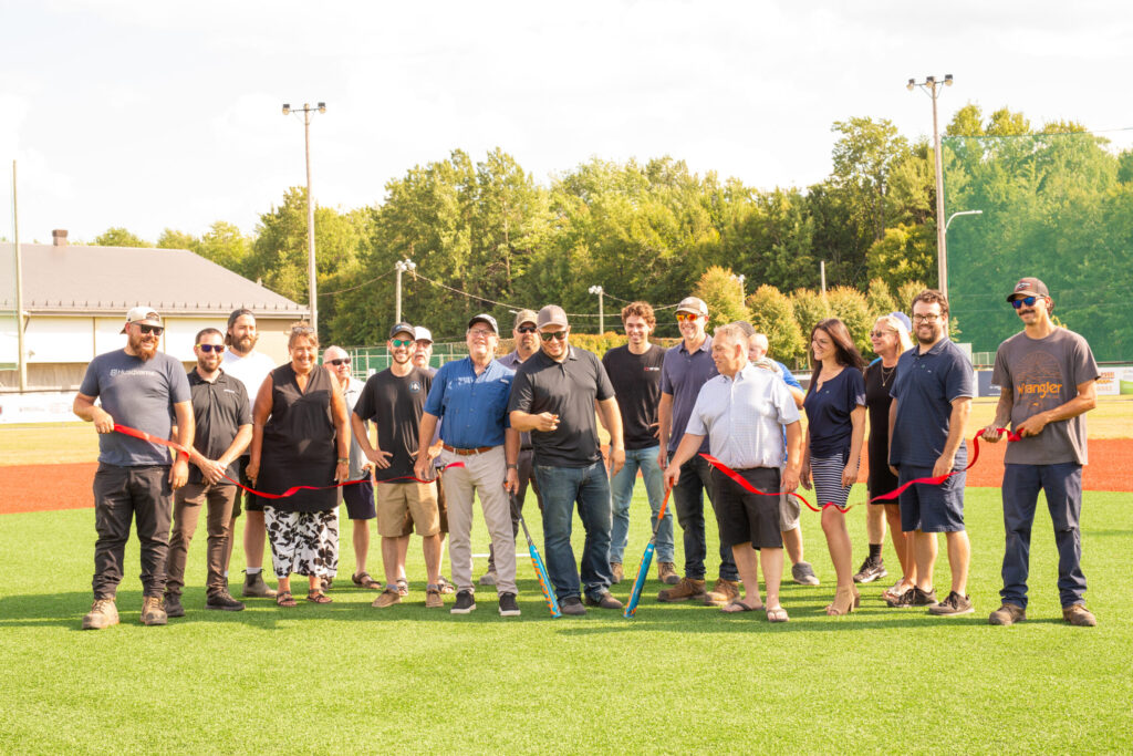 Notre-Dame-du-Bon-Conseil inaugure le Stade Piercon, son nouveau terrain de balle