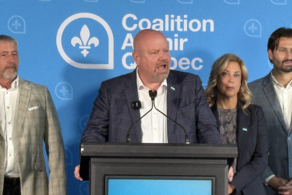 Tarifs : de passage à Drummondville, Ian Lafrenière appelle à la solidarité québécoise